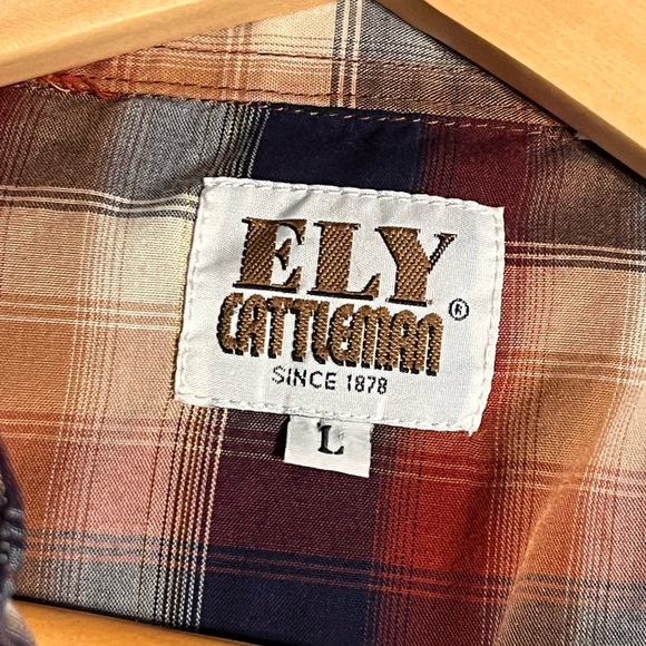 Roy Cattleman Shortsleeve Shirt - Picture 2 of 4